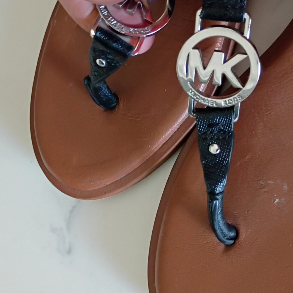 MICHAEL KORS SANDALS - Picture 7 of 9